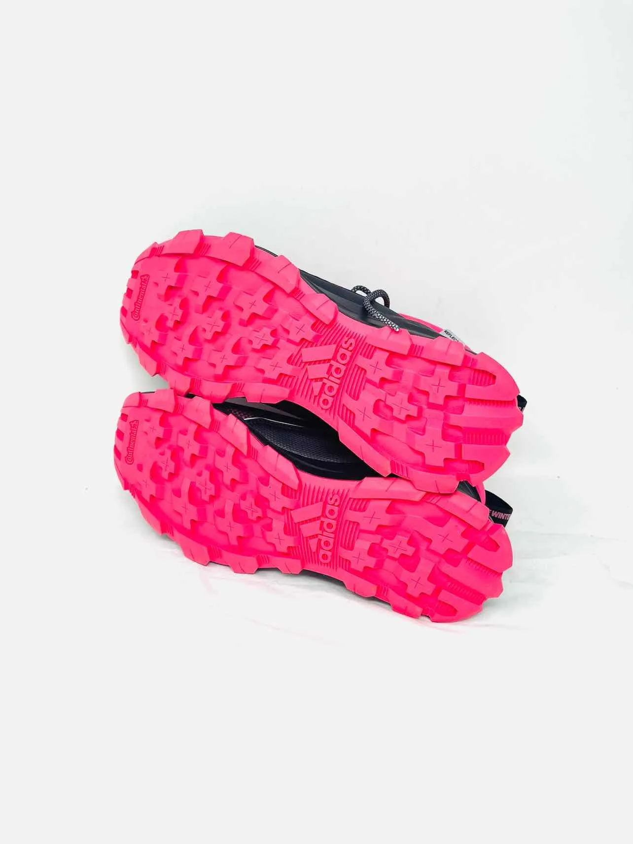 Adidas Size 6 Black/Pink Lace-Up Textured Shoes Sneakers