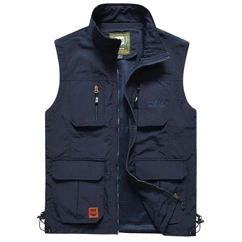 Adventure Fishing Vest with Tactical Features - Men's Sleeveless Jacket for Outdoor Activities