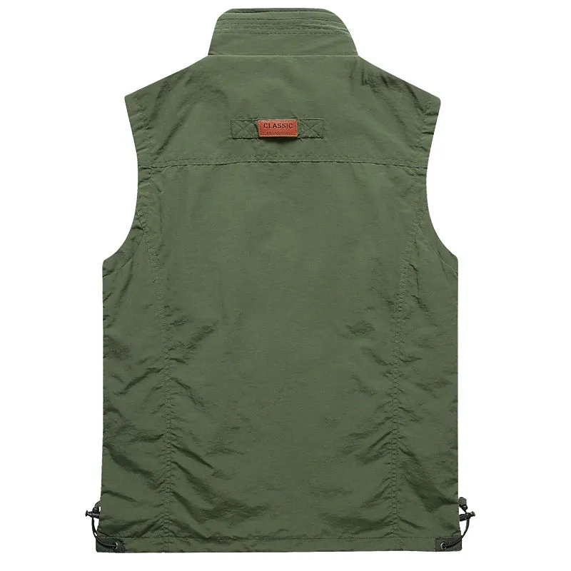 Adventure Fishing Vest with Tactical Features - Men's Sleeveless Jacket for Outdoor Activities