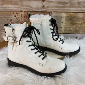 GBG White Lace Up Combat Boots Sz 8