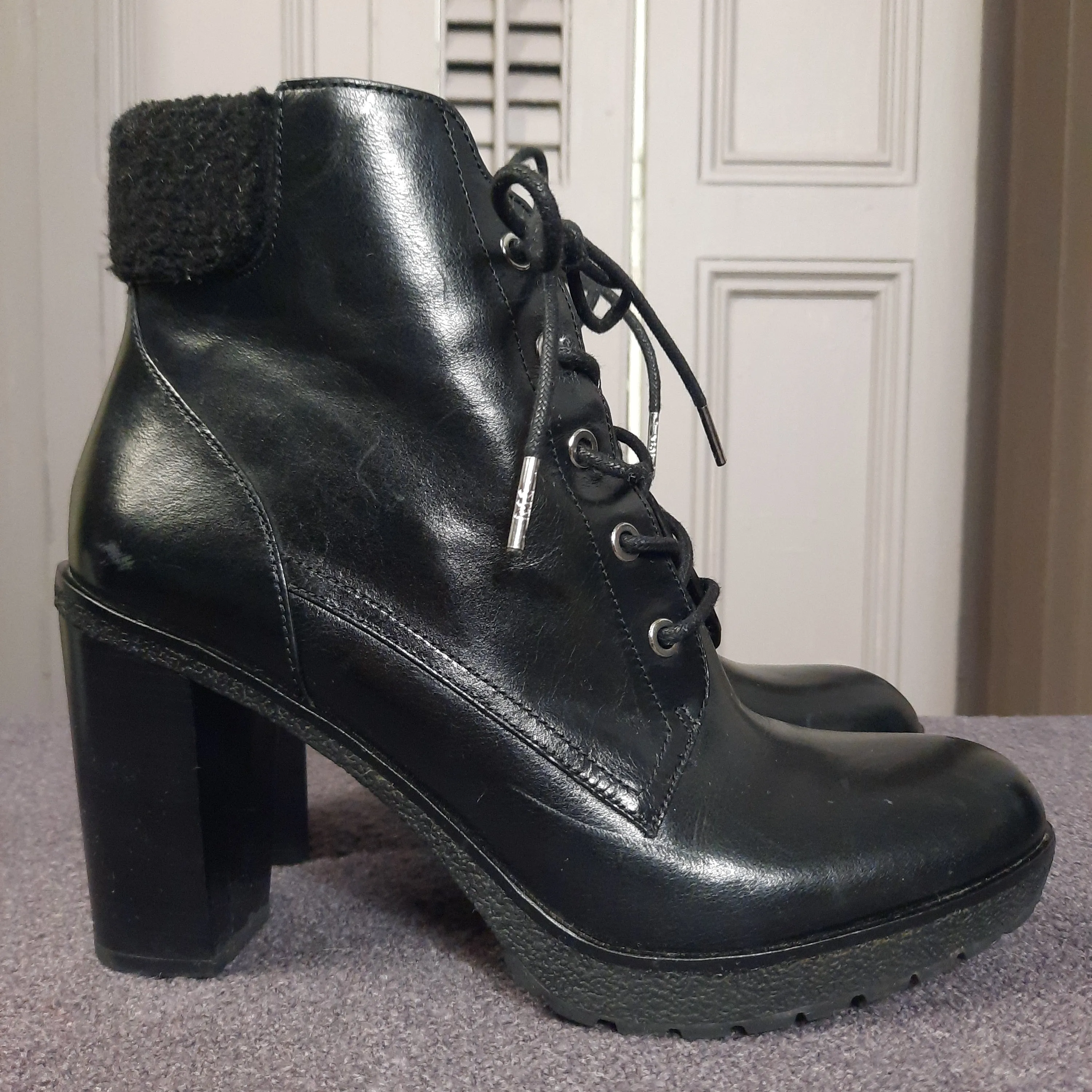 Micheal Kors Black Heel Combat Boot With Rubber Outsole Size 11
