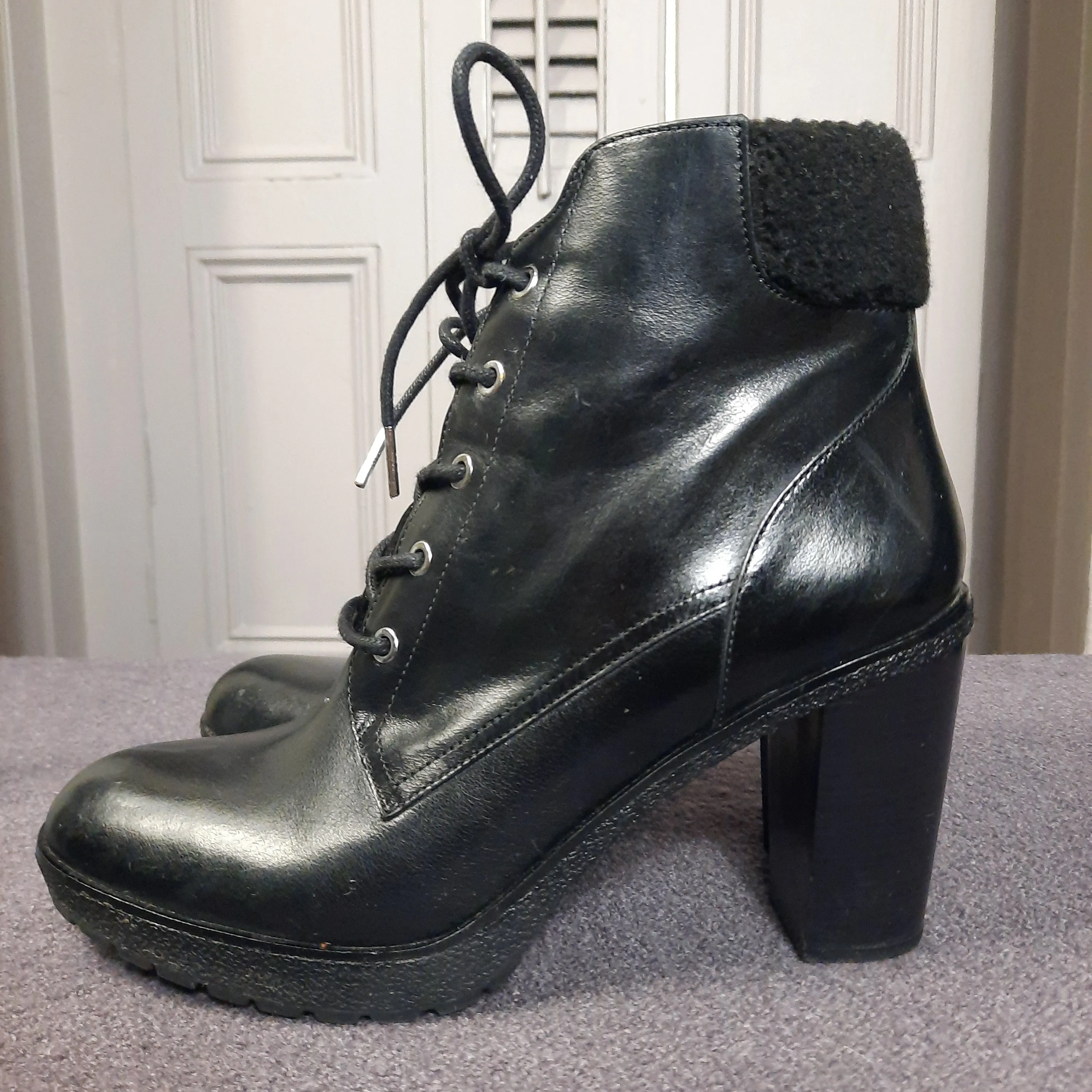 Micheal Kors Black Heel Combat Boot With Rubber Outsole Size 11