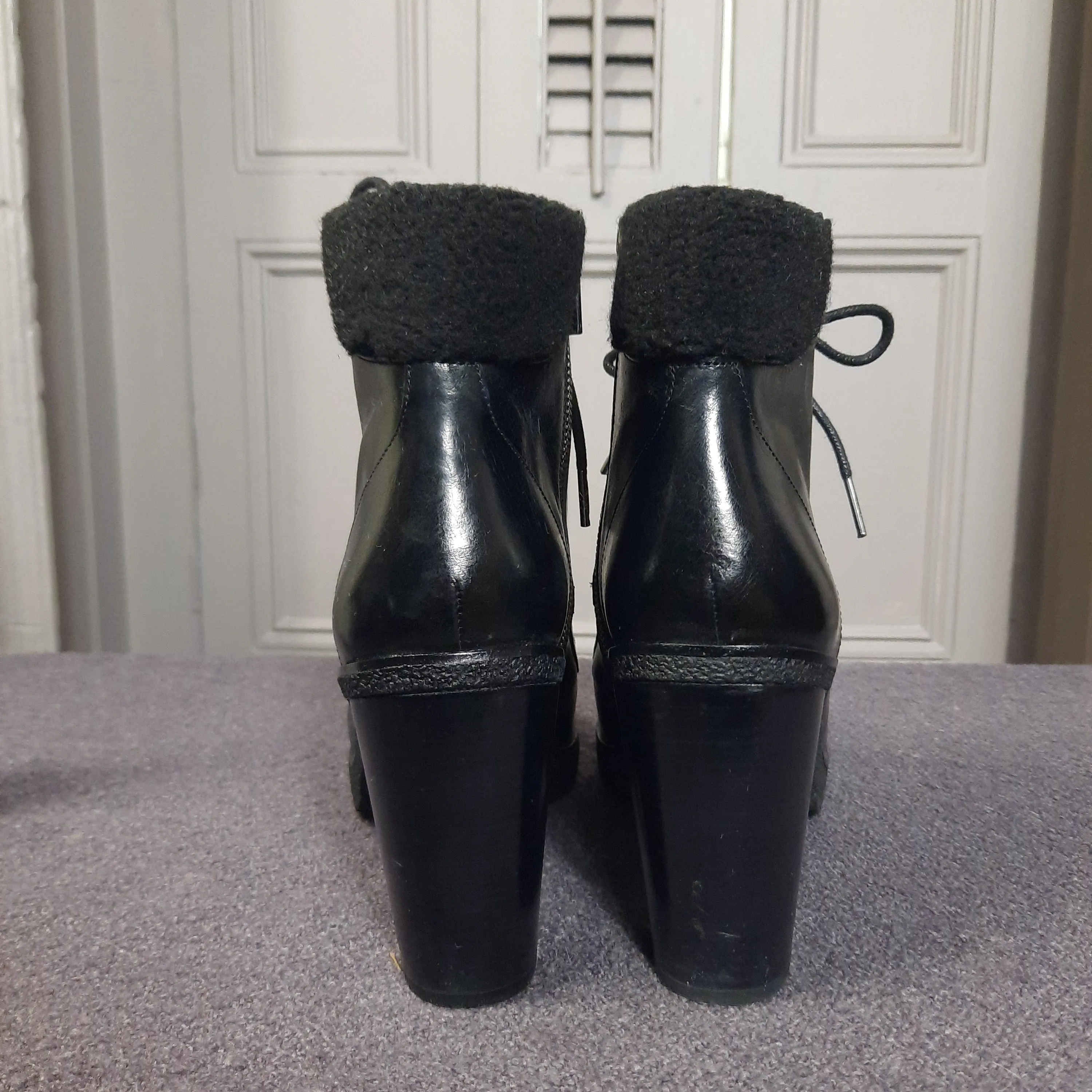 Micheal Kors Black Heel Combat Boot With Rubber Outsole Size 11