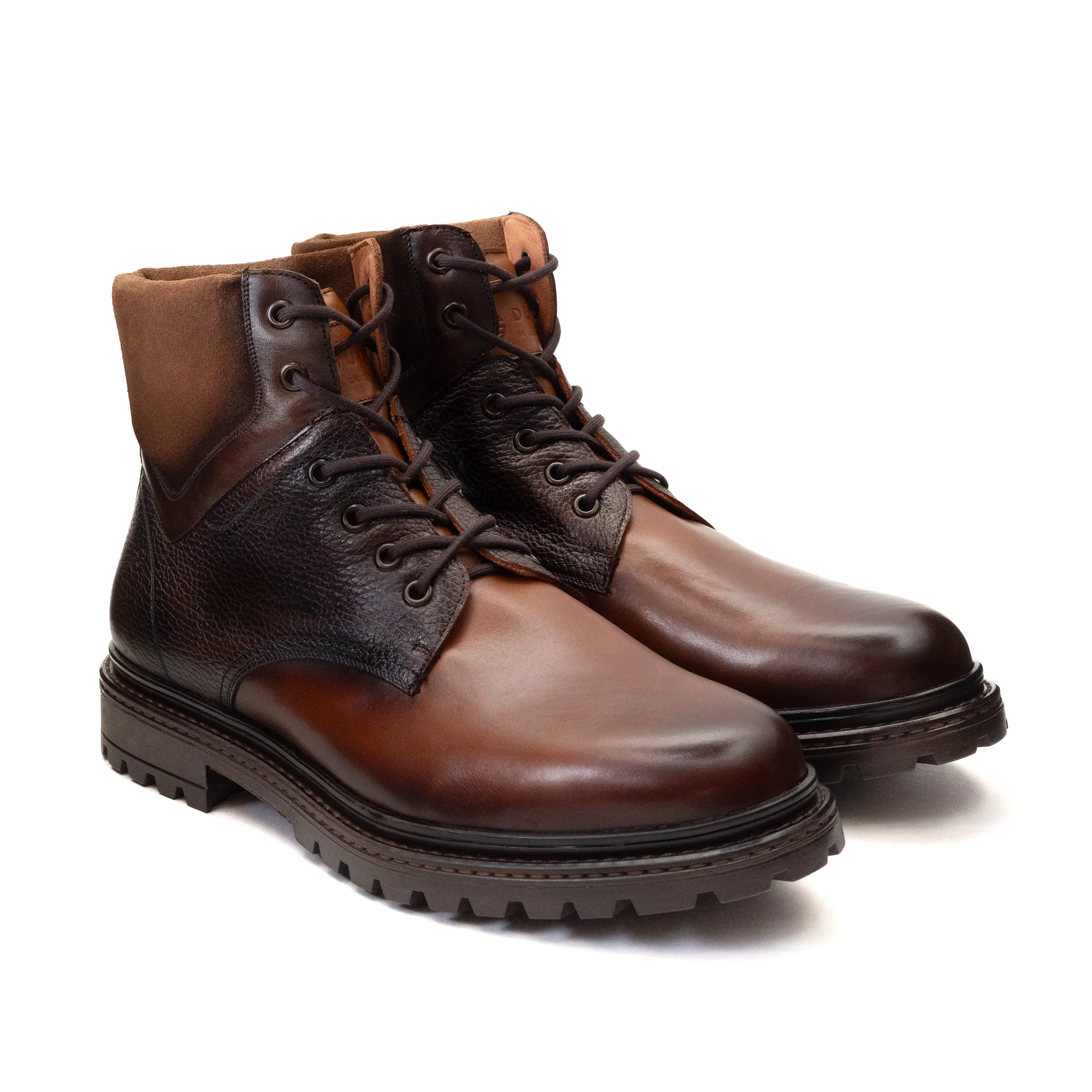 MOD. 8601 | Combat Boots Talón Grabado Bisonte | Caballero