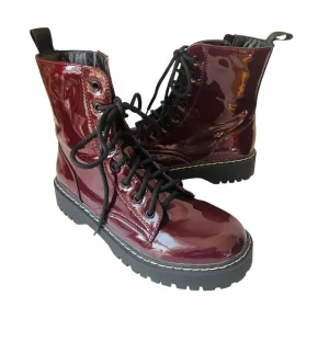 Sincerely Jules Harley Burgundy Faux Patent Leather Women’s Combat Boots Size 9