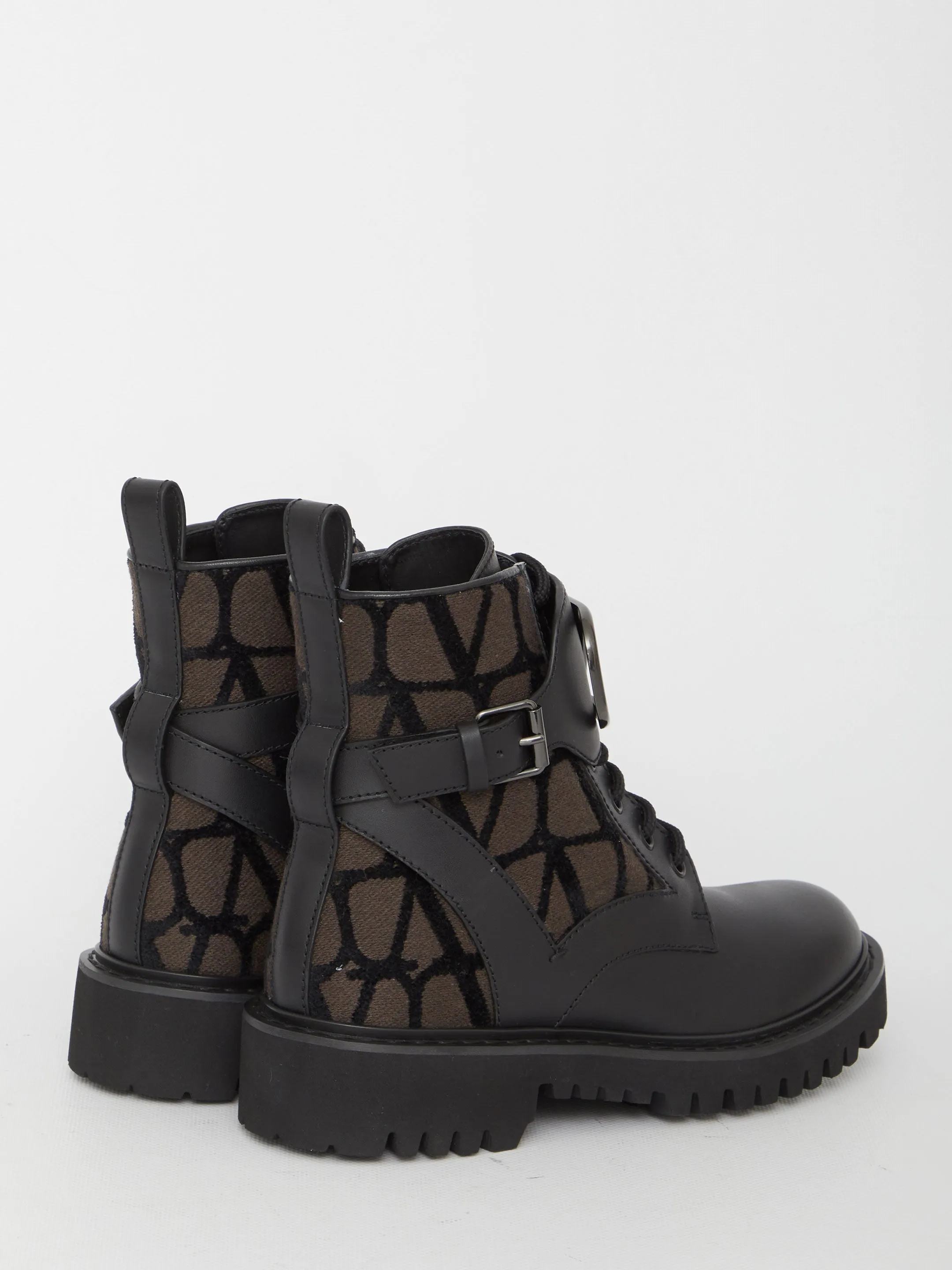 Valentino Garavani Vlogo Signature Combat Boots